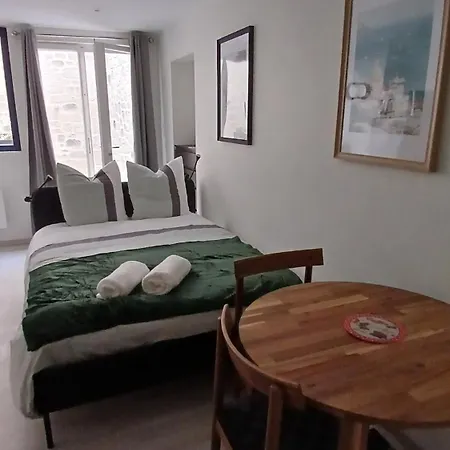 شقة Le Patio Avec Cour Privee En Coeur De كليرمونت-فيراند